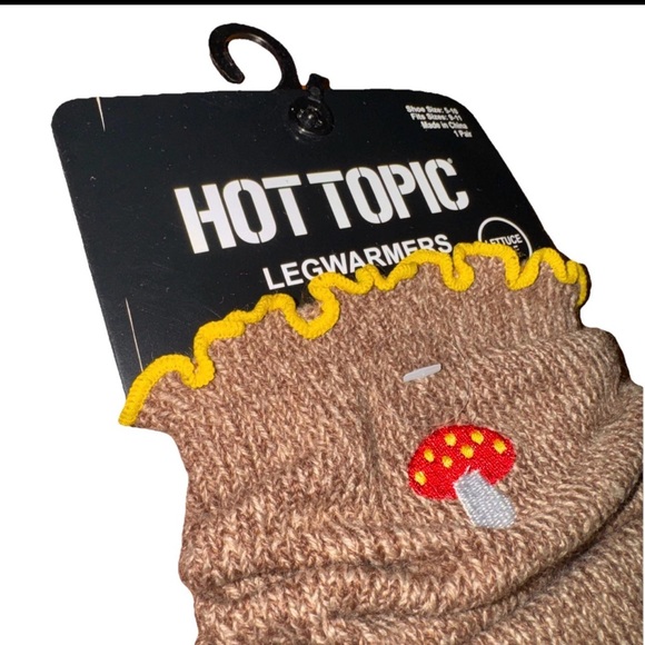 Hot Topic Accessories - Hot Topic Leg warmers Mushroom Tan Lettuce Edge Size 9-11 Cottagecore Bohemian